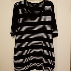 The Limited XXL Black White Striped Tunic Short